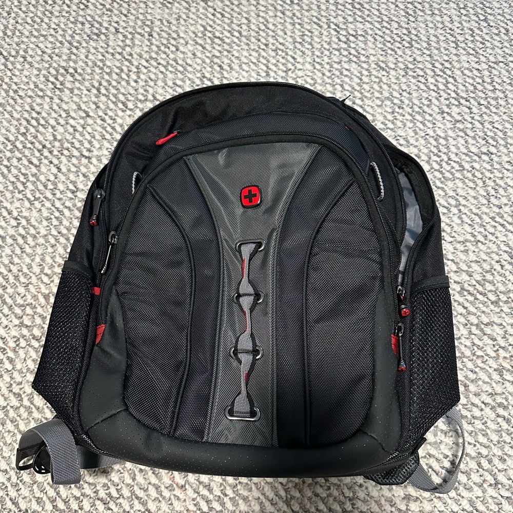 SwissGear Wenger Legacy 16 inch Laptop Backpack